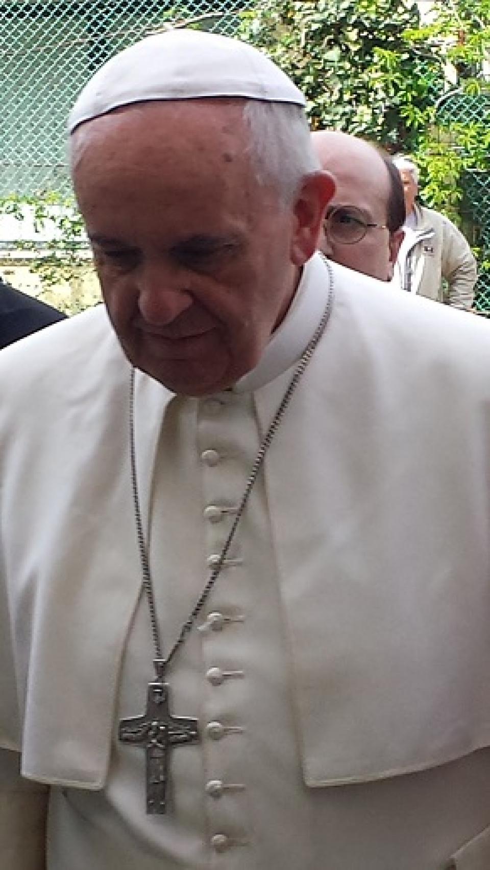 Papa Francesco durante la sua visita a Ostia, quartieresul mare di Roma